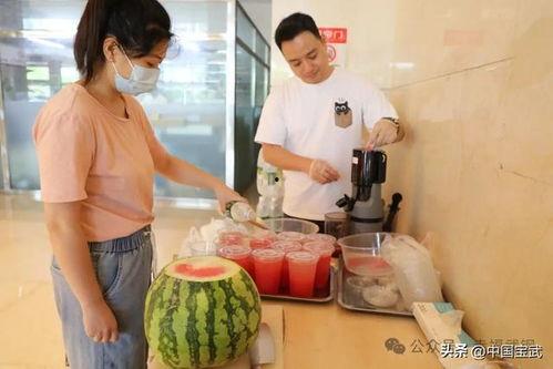 越南网红吃瓜事件,揭秘网络舆论的风云变幻