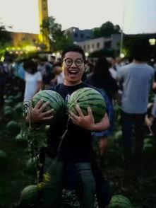 学校吃瓜事件黄,黄生卷入吃瓜事件，真相揭秘